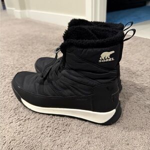 Sorel Women's Black and White Winter Boots